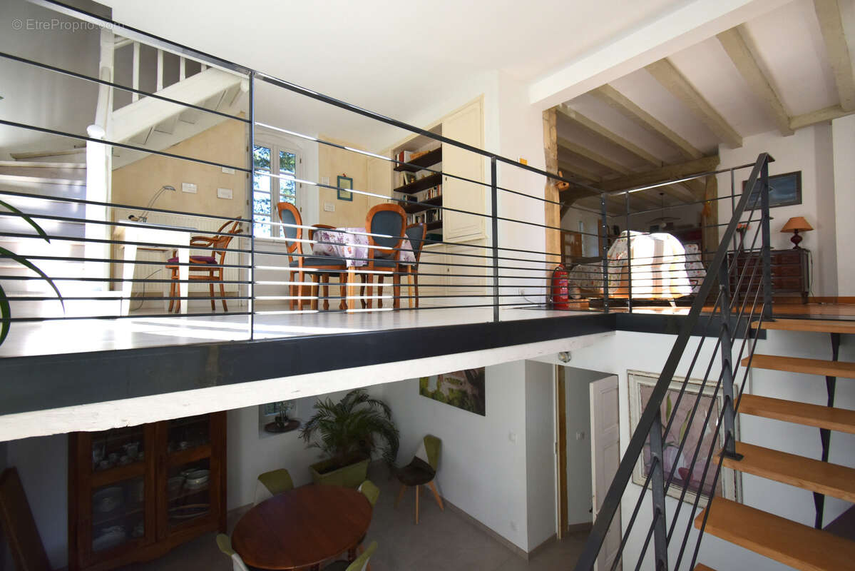 Maison à PUY-L&#039;EVEQUE