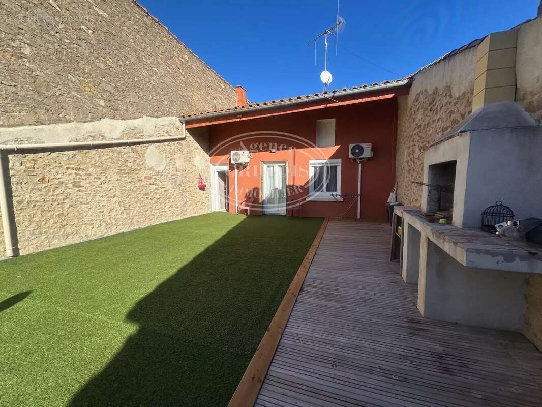 Maison à LEZIGNAN-CORBIERES