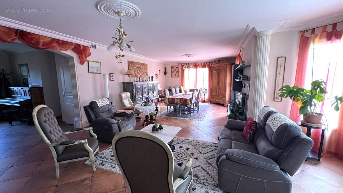 Maison à SAINT-MARTIN-DU-FOUILLOUX