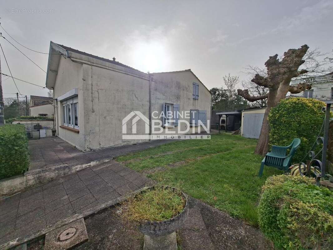 Maison à VILLENAVE-D'ORNON