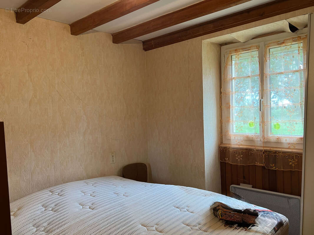 Maison à LA CHAPELLE-THEMER