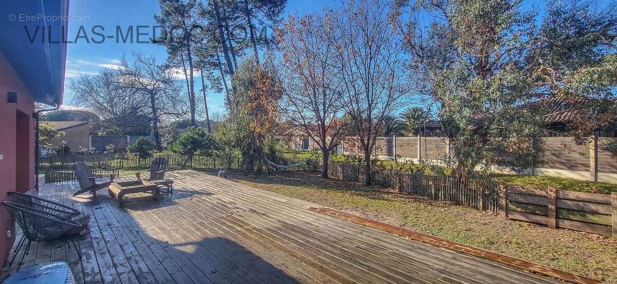 Maison à VENDAYS-MONTALIVET