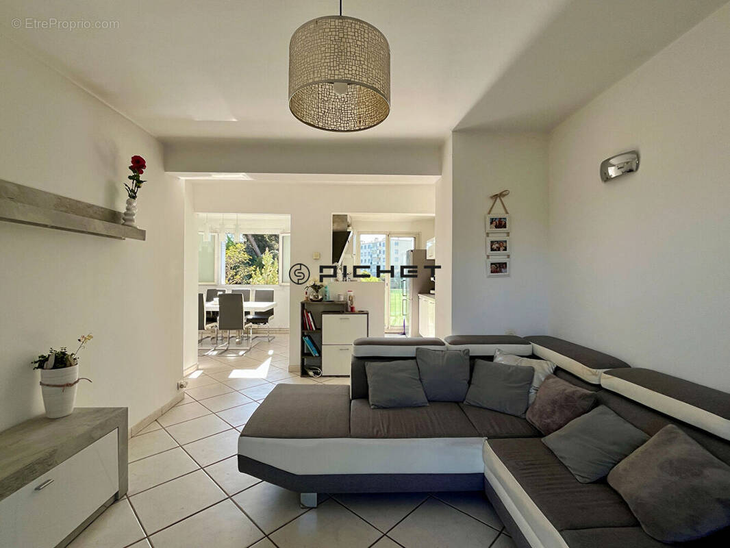 Appartement à MARSEILLE-13E