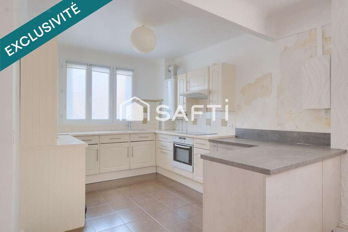 Photo 2 - Appartement à SAINT-MAUR-DES-FOSSES