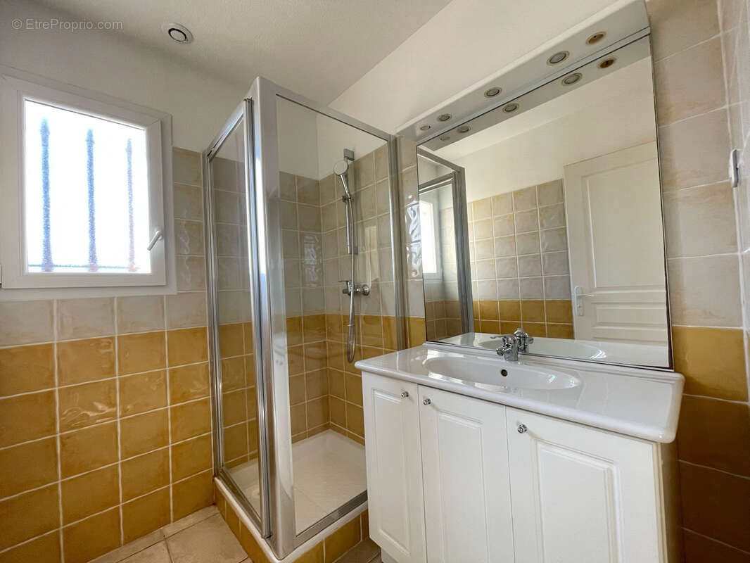 Maison à BORMES-LES-MIMOSAS