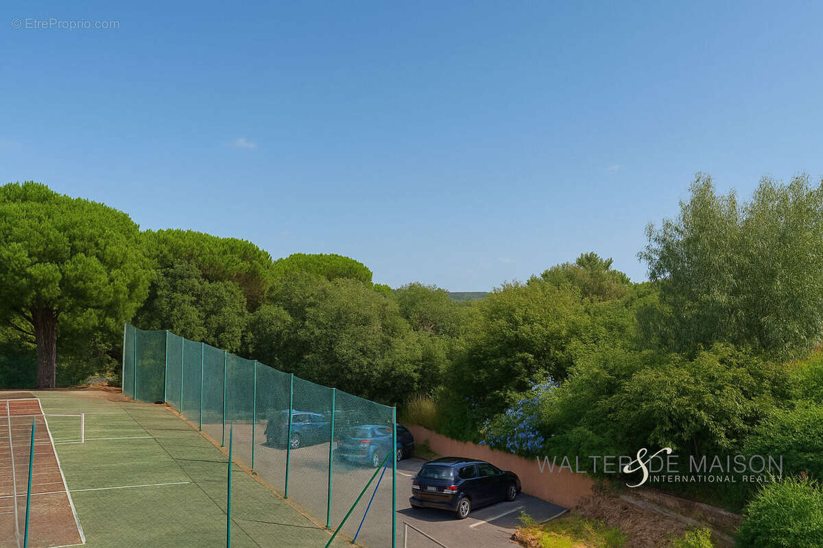 Appartement à LA CROIX-VALMER