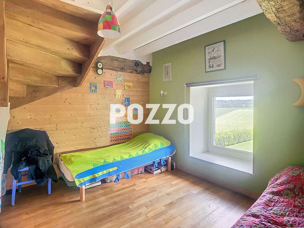 Maison à SAINT-SEVER-CALVADOS