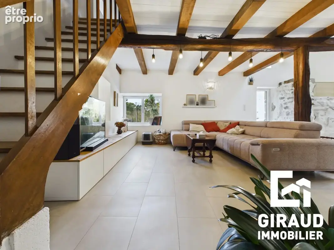 Maison 6 pièces 144 m² à vendre à Saint-Cyr-Des-Gats (85410) - photo 7