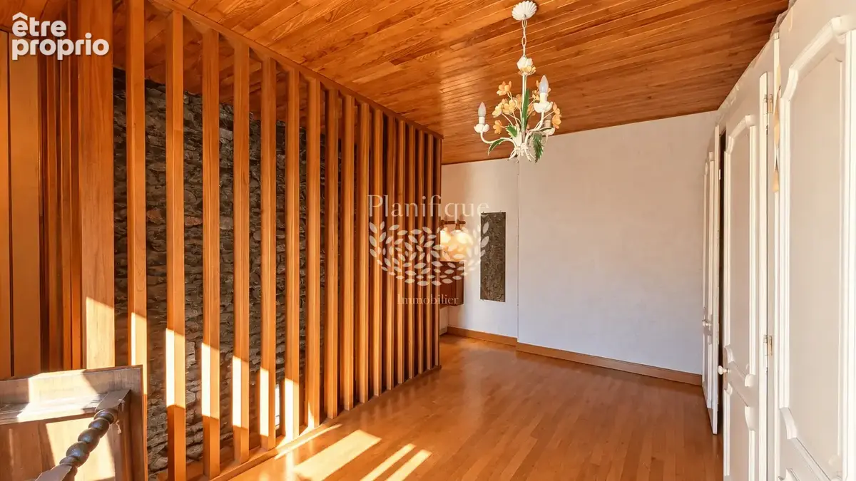 Ferme mitoyenne exposée plein sud de 130 m2 habitables et 292 m2 au sol avec terrain de 710 m2 à Bons-en-Chabl - photo 12