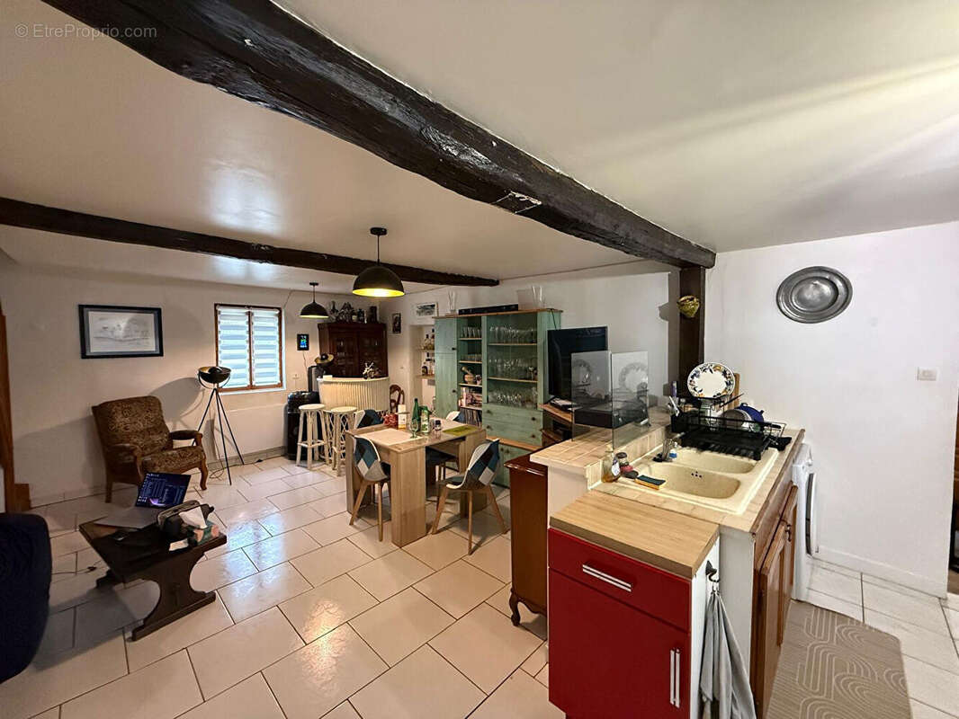 Appartement à SAINT-CYR-SUR-MORIN