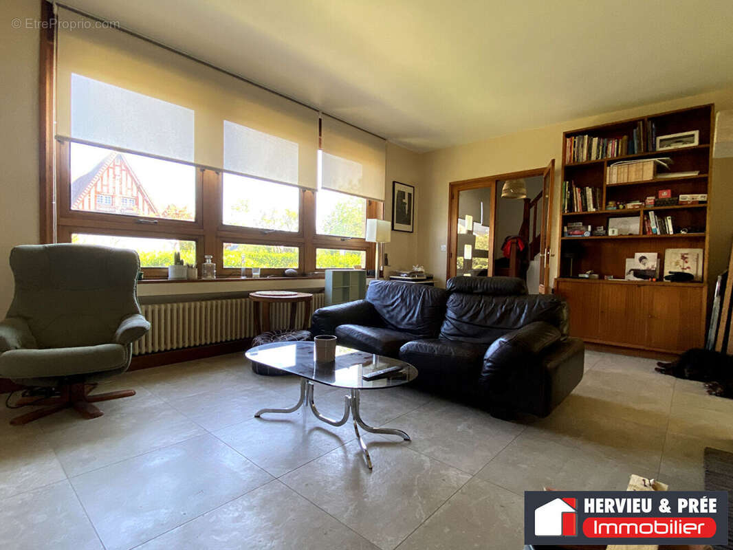 Maison à OUISTREHAM