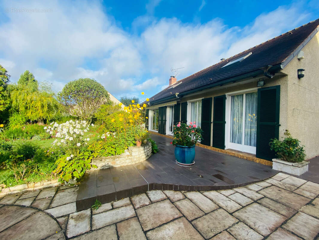 Maison à BENNECOURT