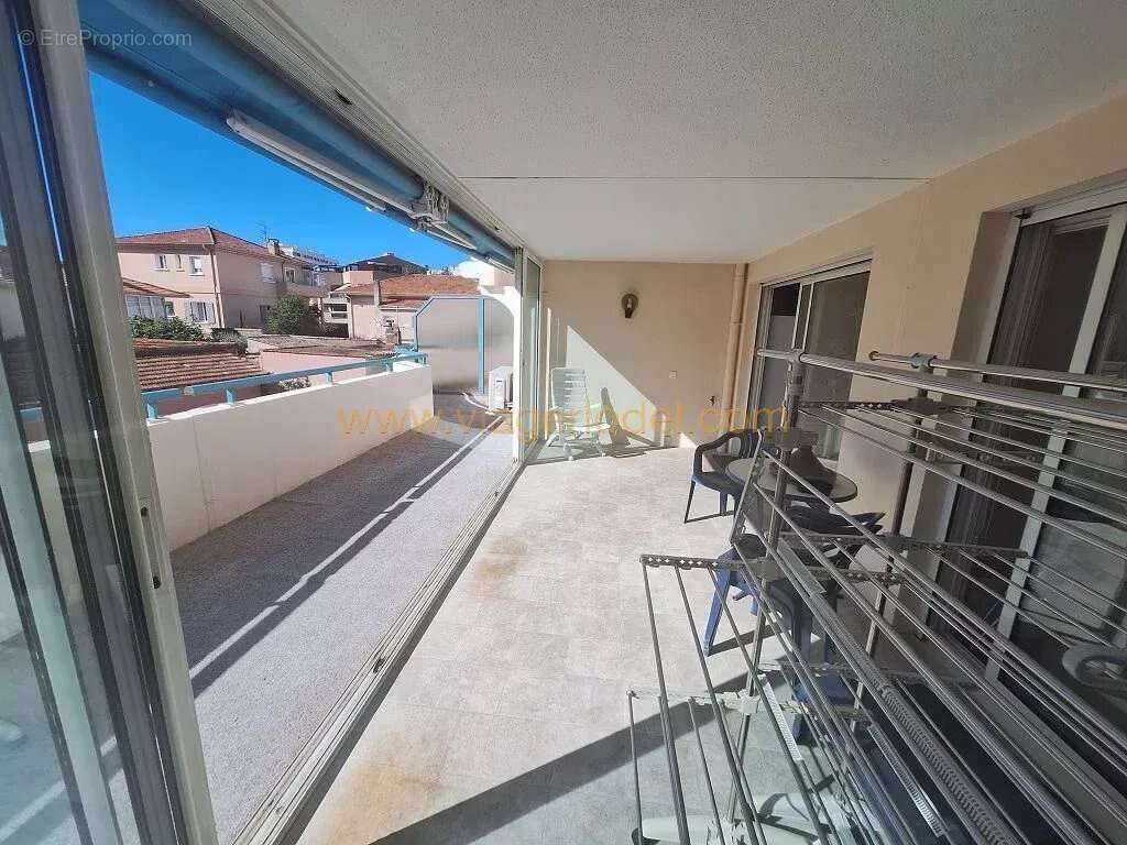 Appartement à FREJUS