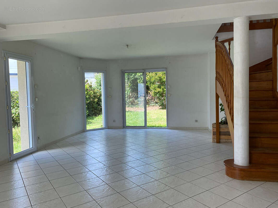 Maison non mitoyenne de 132.25 m² avec 4 chambres sur un terrain de 426 m² - photo 4