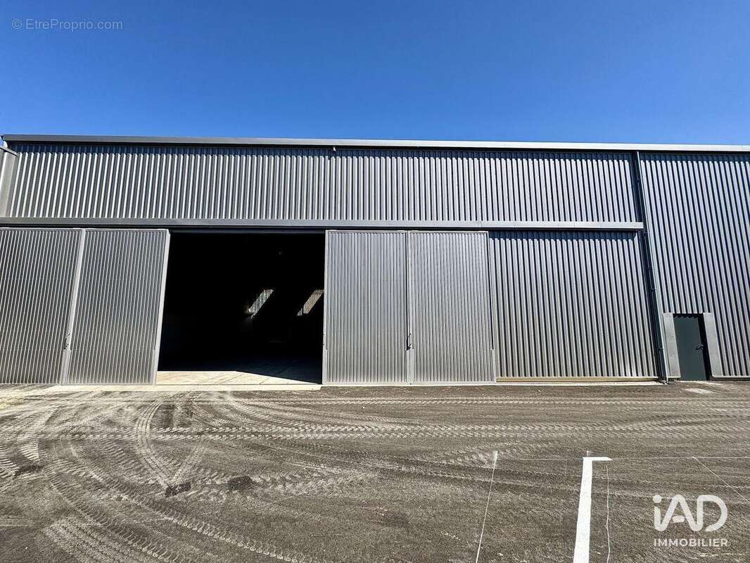 Photo 5 - Commerce à ORANGE