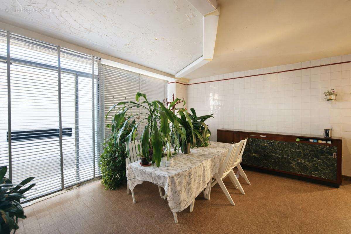 Maison à NEUILLE-PONT-PIERRE