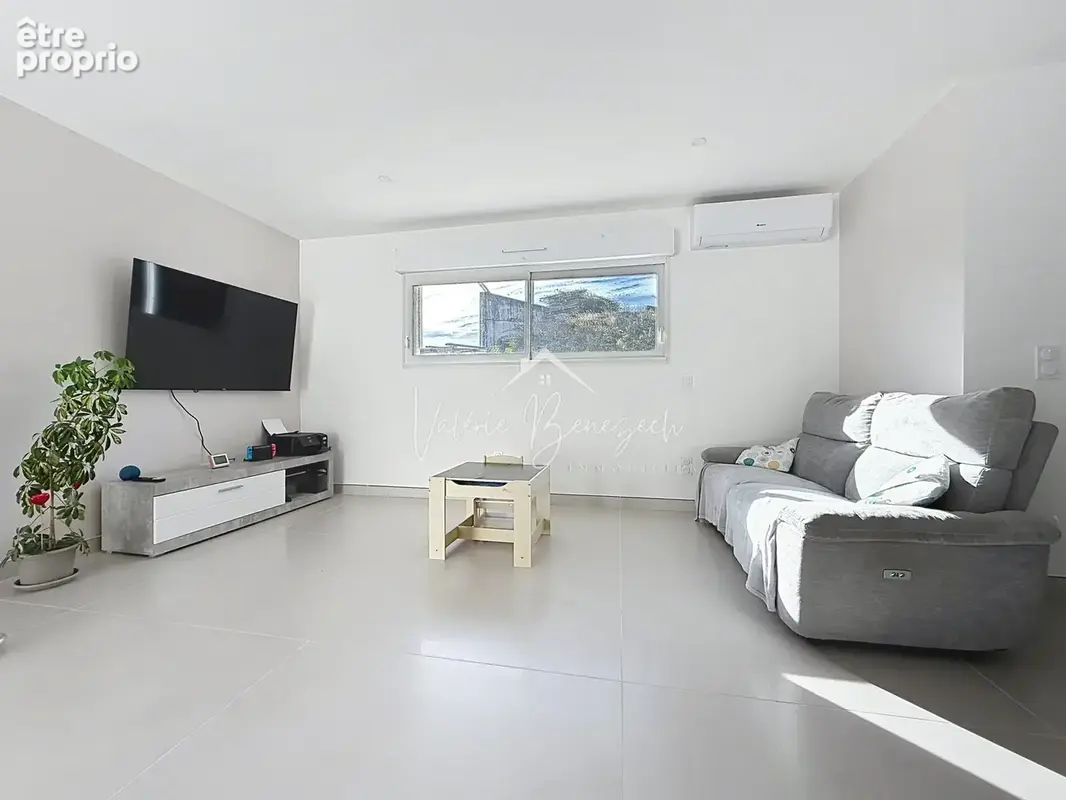 Villa avec piscine et grand entrepôt   À 15 minutes St-Affrique - photo 6