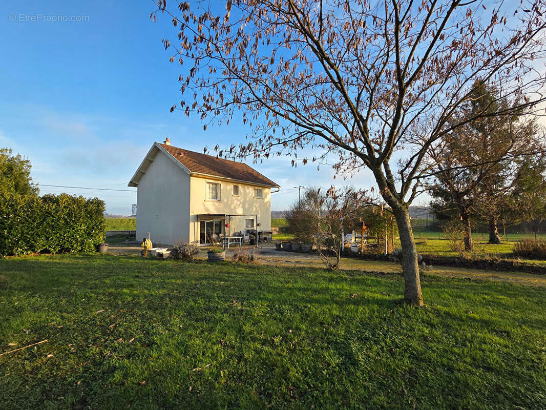 Maison à PETIT-NOIR