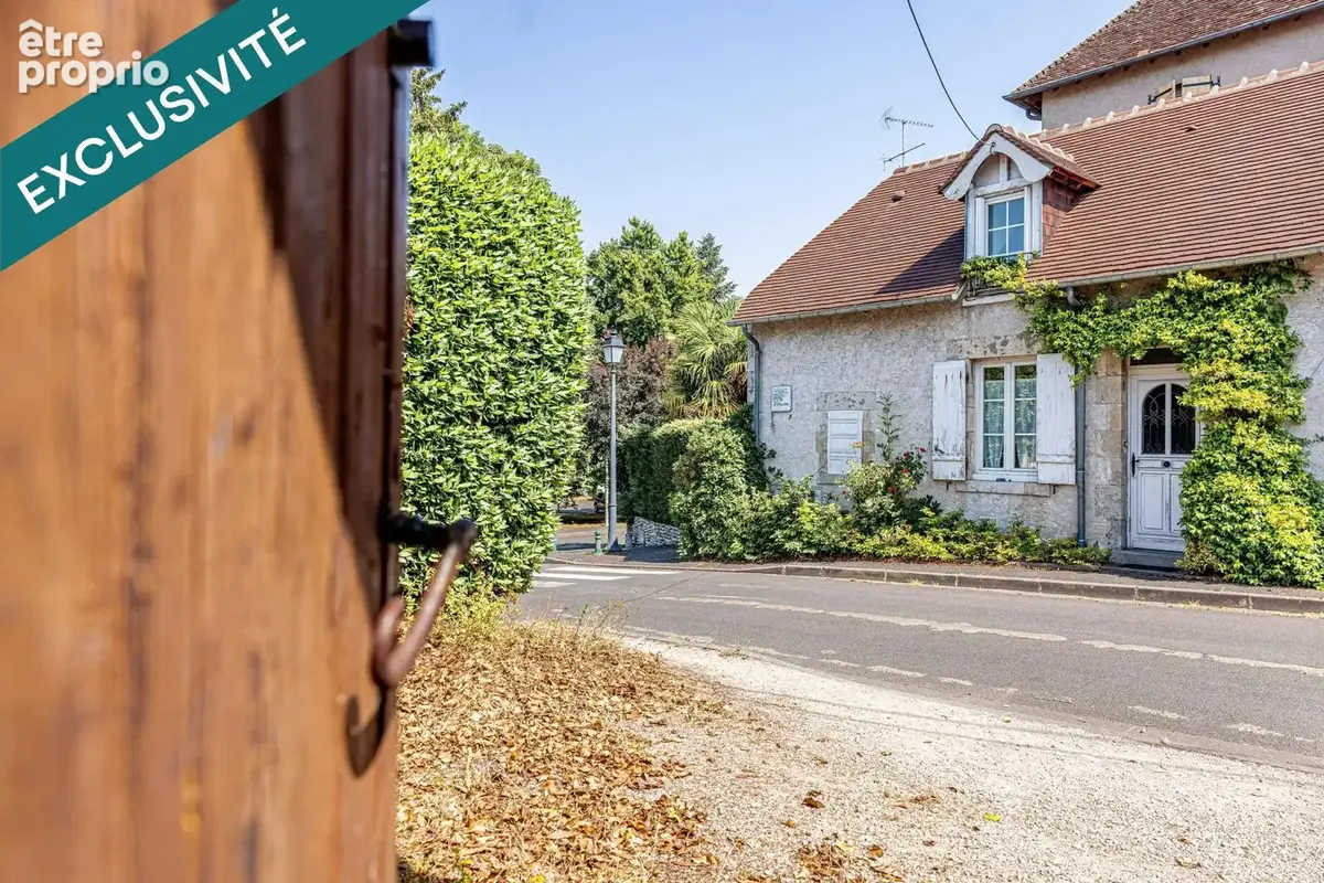 Photo 1 - Maison à SAINT-JEAN-DE-BRAYE