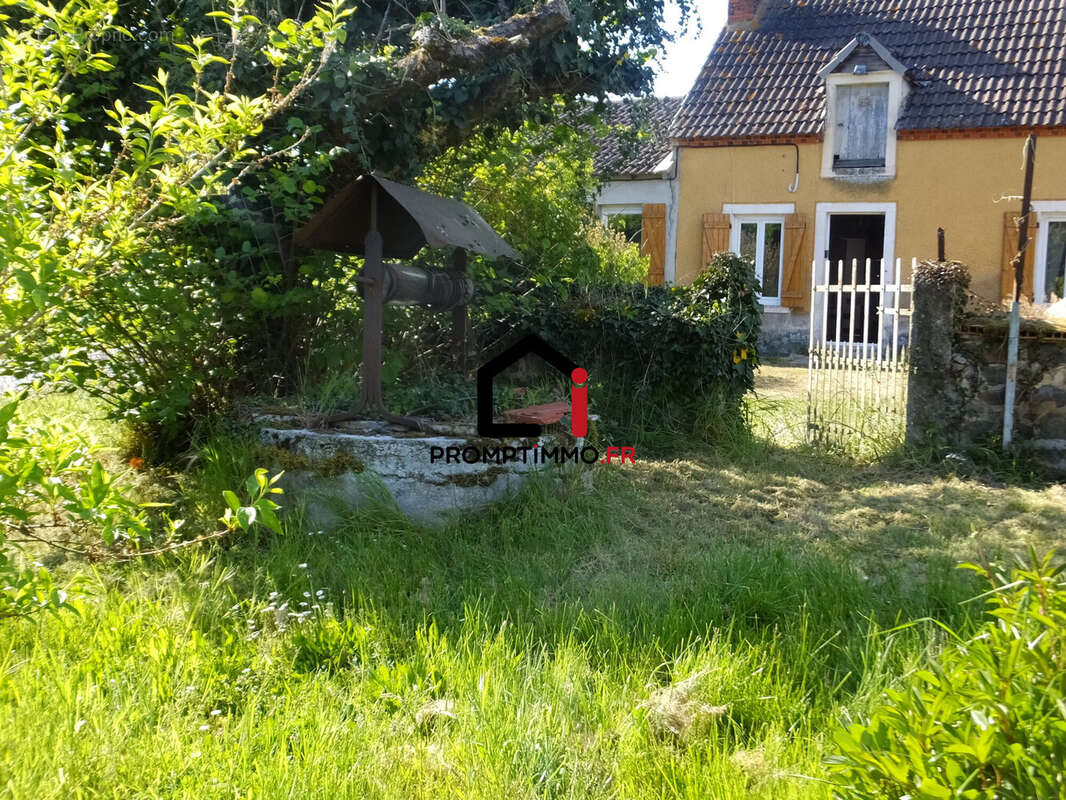 Maison à SAINT-BONNET-TRONCAIS