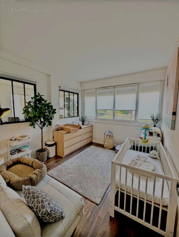 Exclusivite - 2 chambres - excellent etat - residence privee - photo 5