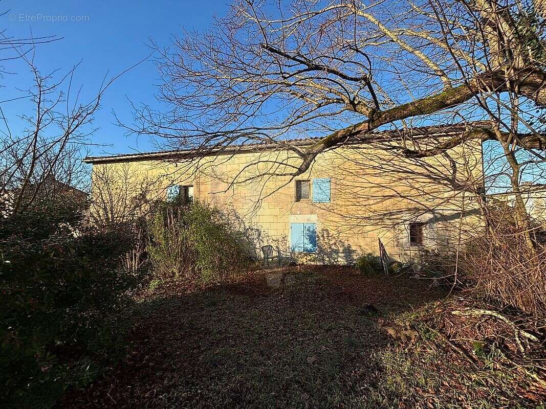 Maison à SAINT-CIERS-DU-TAILLON