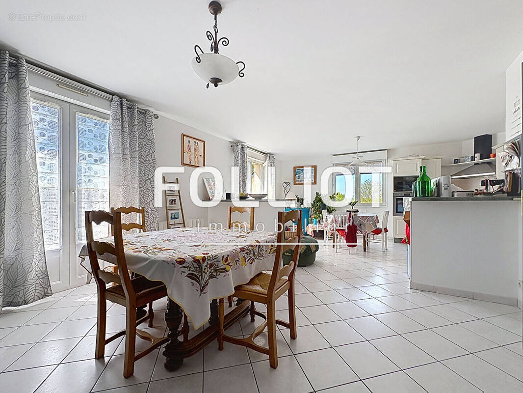 Maison à PLANQUERY