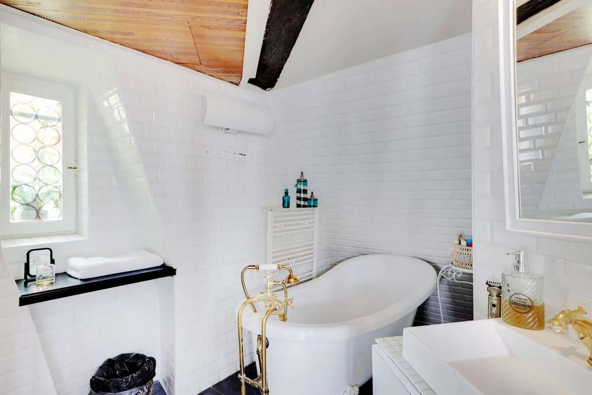 Appartement à PARIS-6E