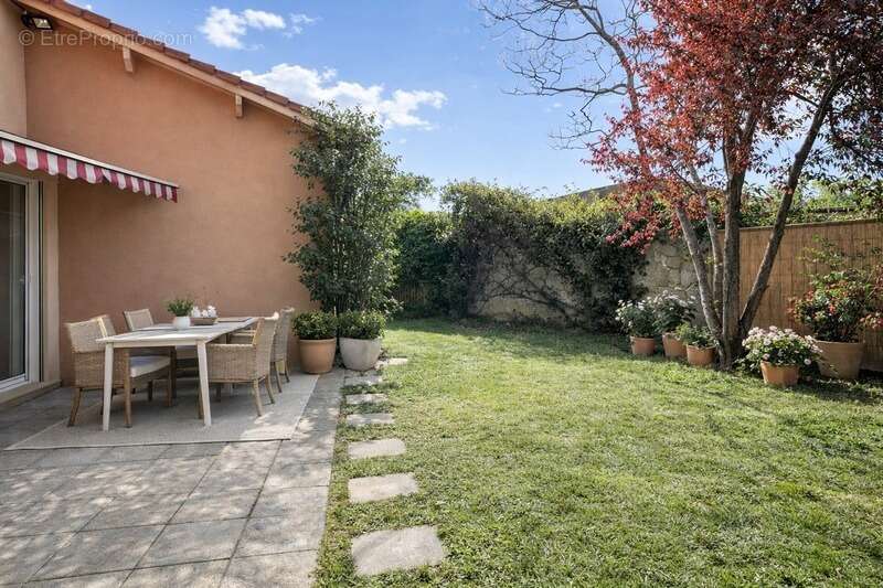 Maison à VILLEFRANCHE-SUR-SAONE