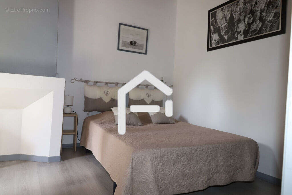 Maison 100 m² à Crampagna  - photo 9