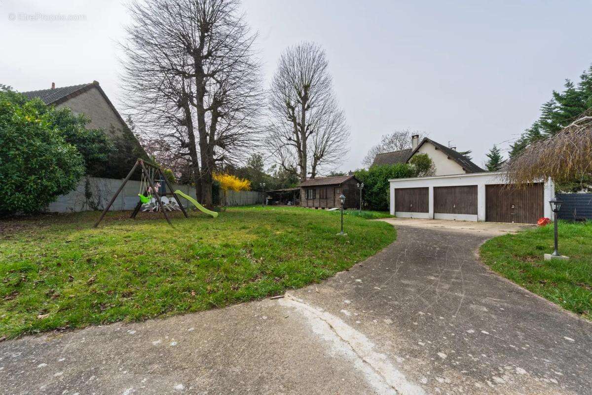 Maison à LIMEIL-BREVANNES