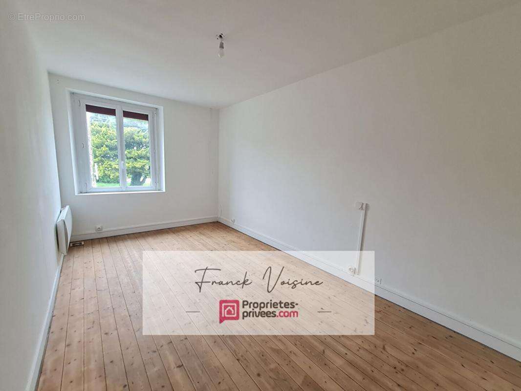 A VENDRE à Saint Vincent Sterlanges - Maison de 94 m2 avec 3 chambres sur un terrain clos de 1528 m2 env - photo 6