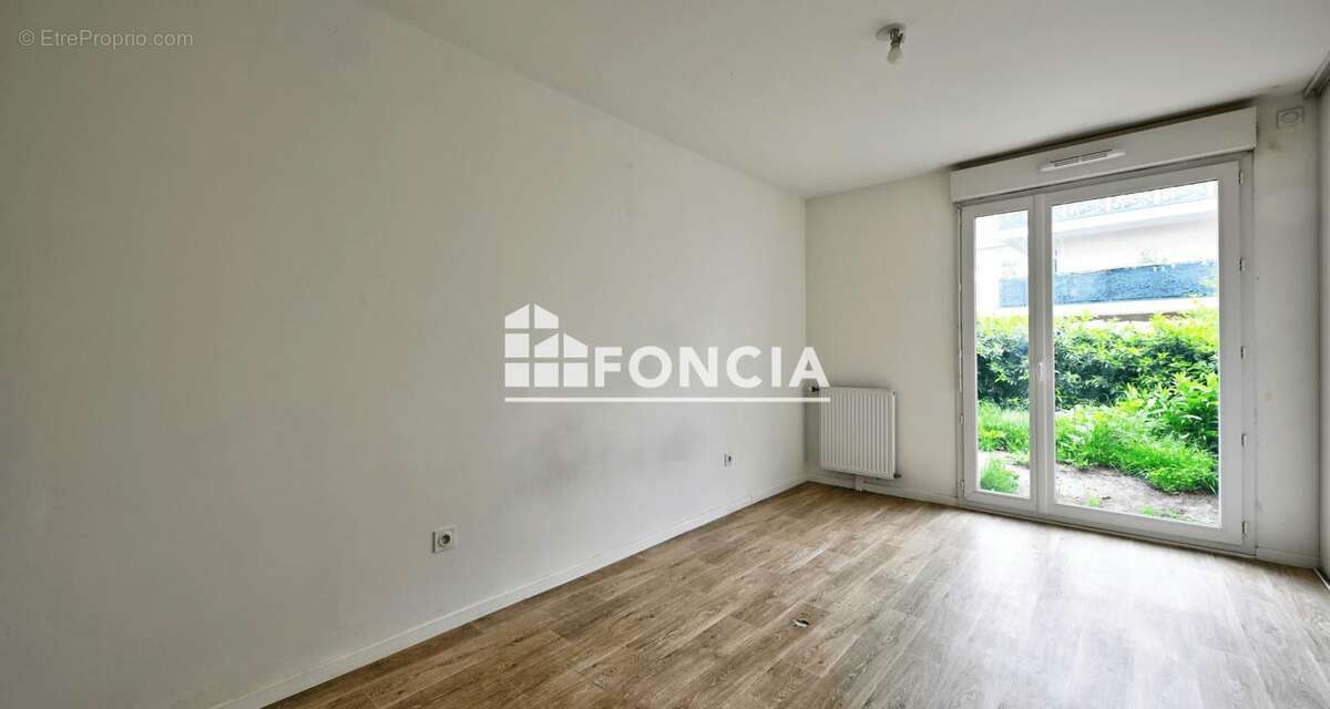 Appartement à JOUY-LE-MOUTIER