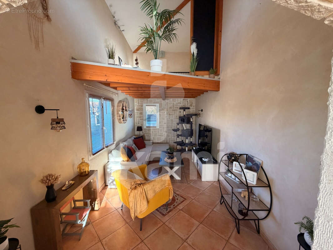 Maison à SAINT-MARCEL-LES-VALENCE