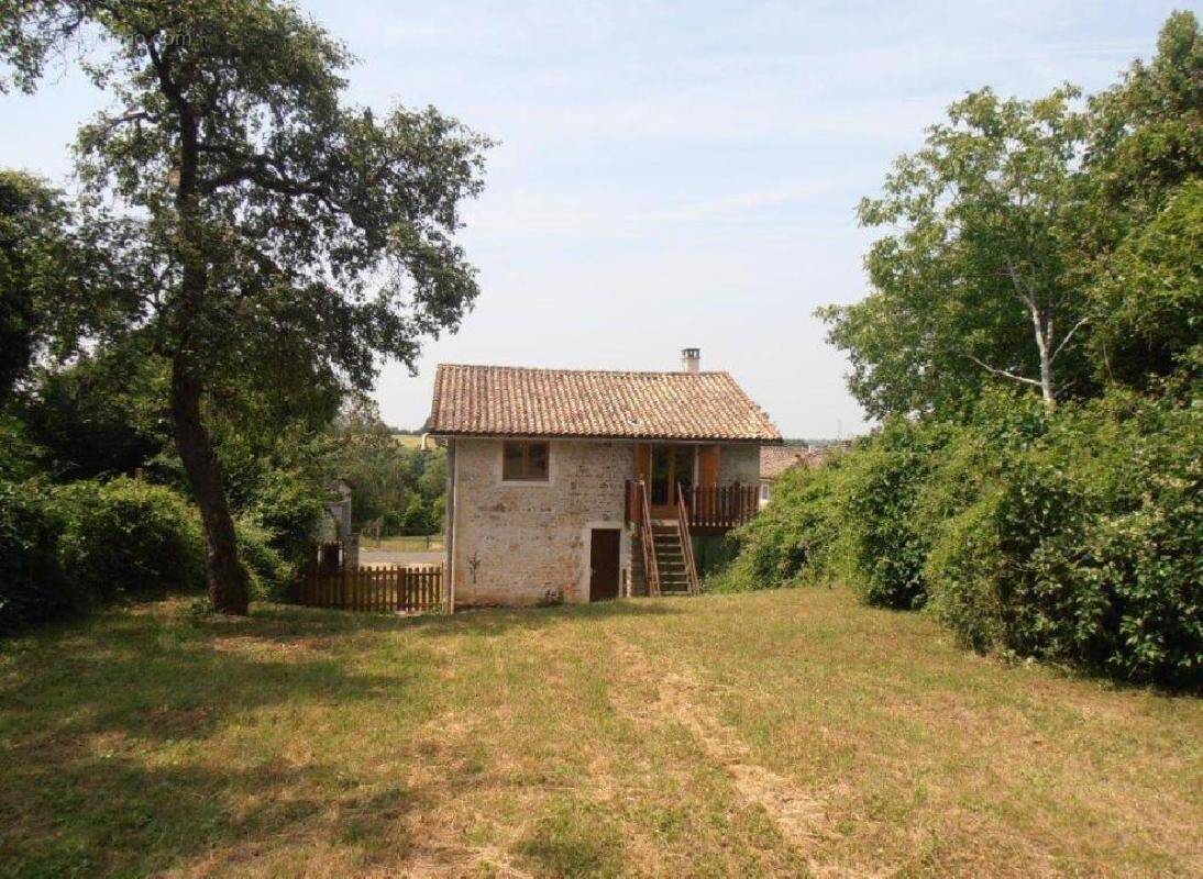 Maison à RUFFEC