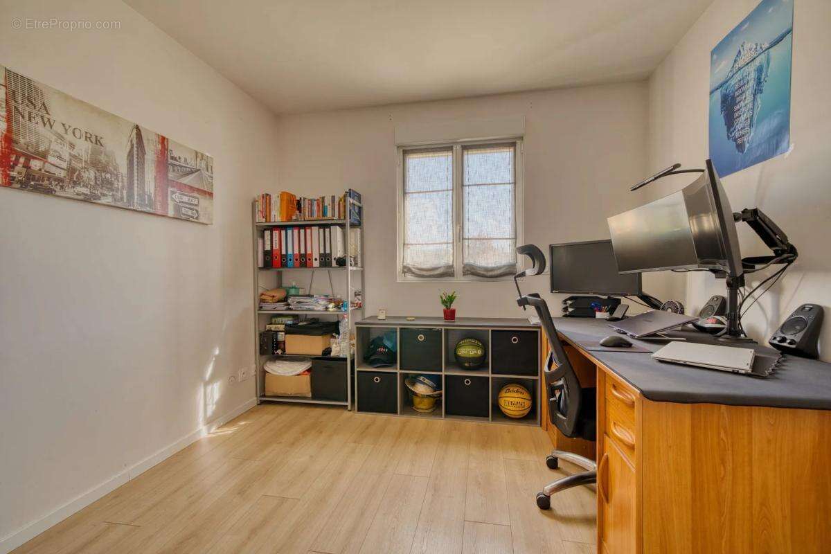 Maison moderne 95m² avec jardin et piscine à Saint-Agnant - photo 18
