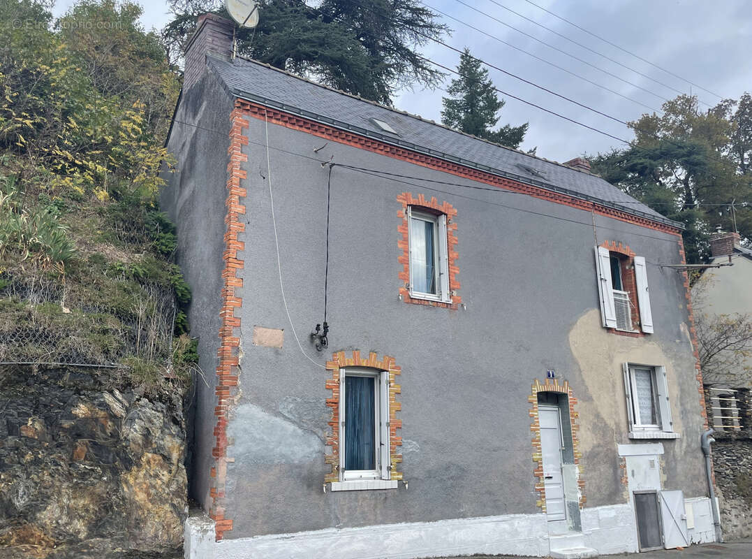 Maison à SEGRE