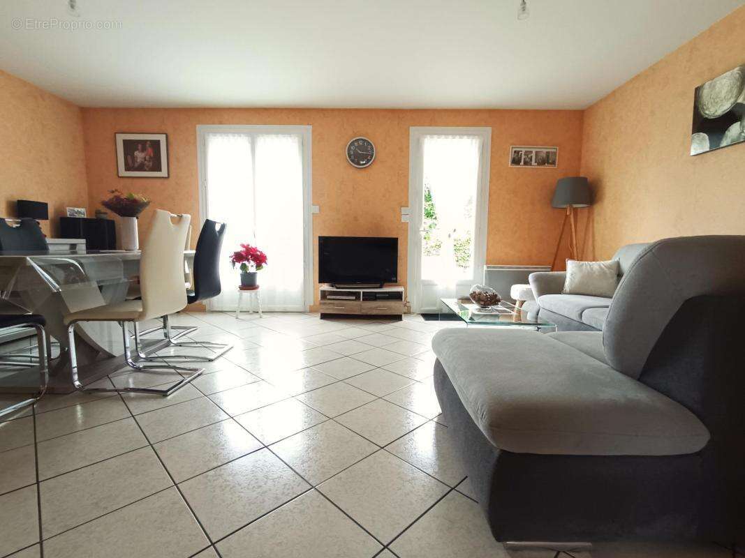 Maison à SERENT