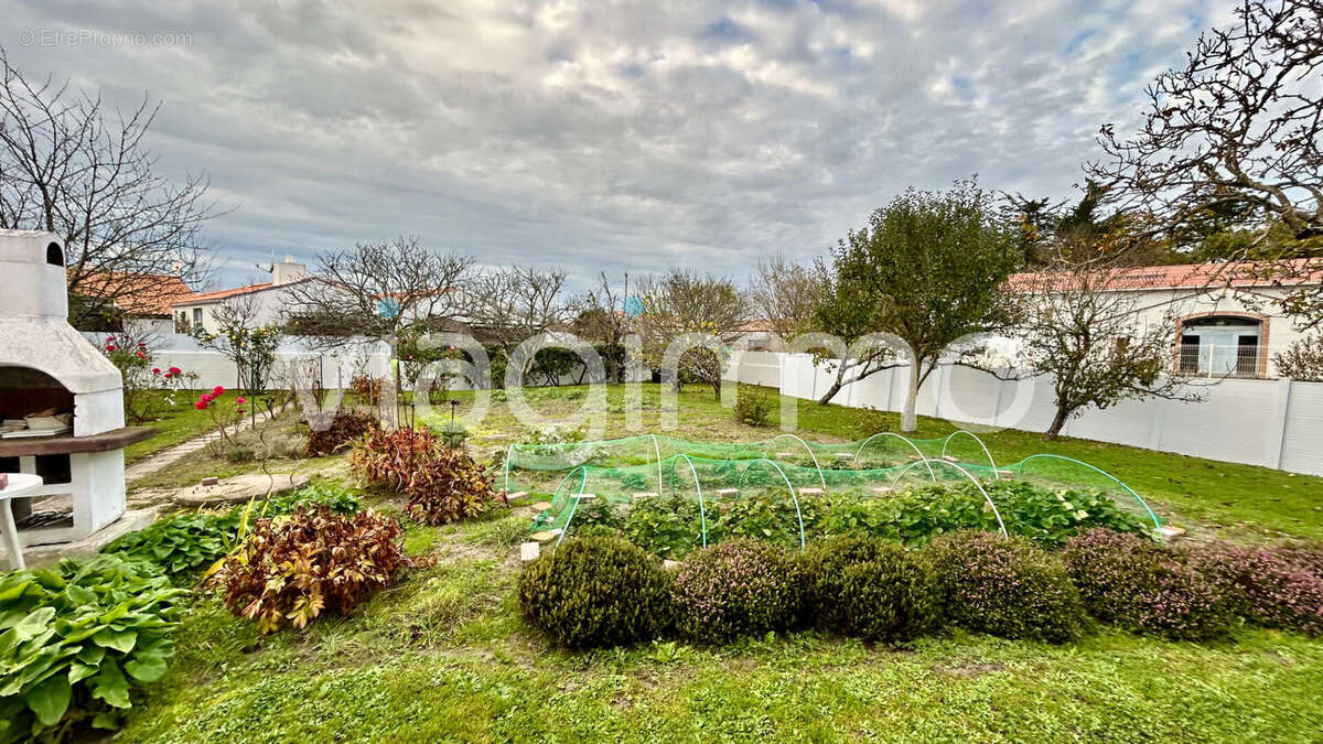 Maison à LE PERRIER