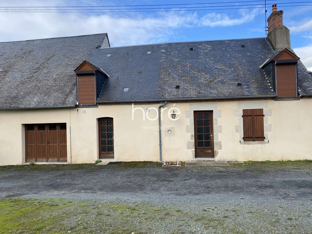 Maison à NOUZERINES