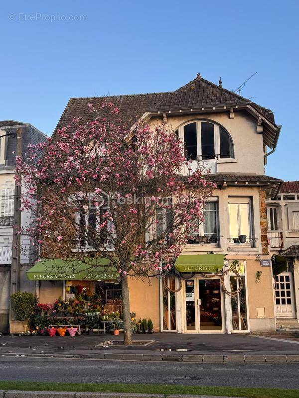 Commerce à MEAUX