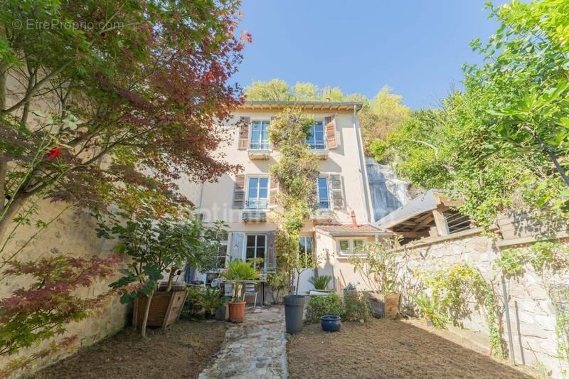 Maison à AUVERS-SUR-OISE