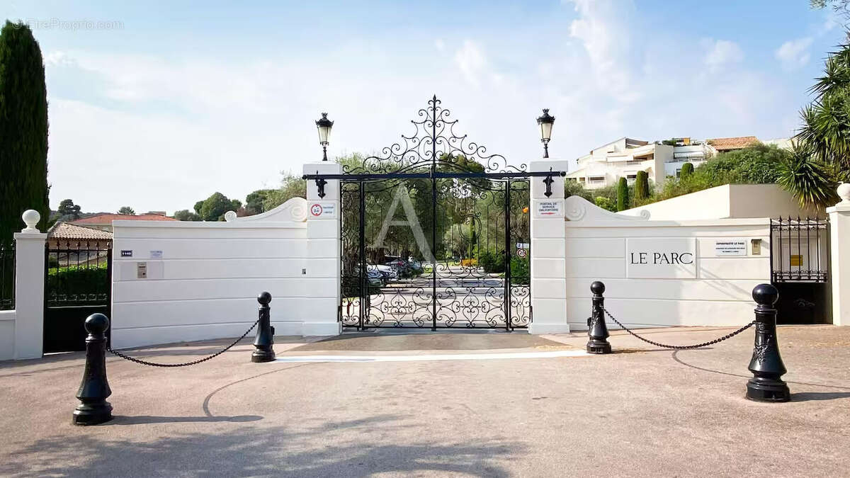 Exclusivité  4P en rez-de-jardin  Résidence d'exception - photo 3