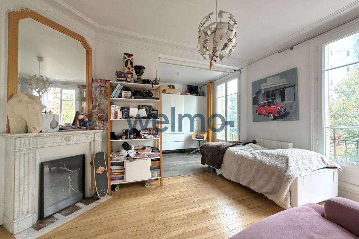 Appartement à PARIS-20E