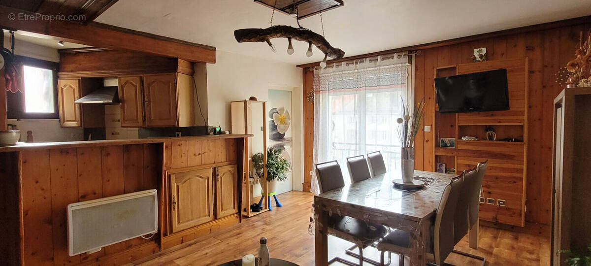 Maison à BELLEGARDE-SUR-VALSERINE