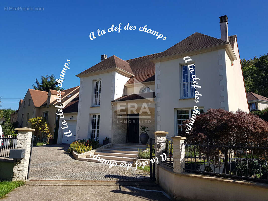 Maison à GIF-SUR-YVETTE