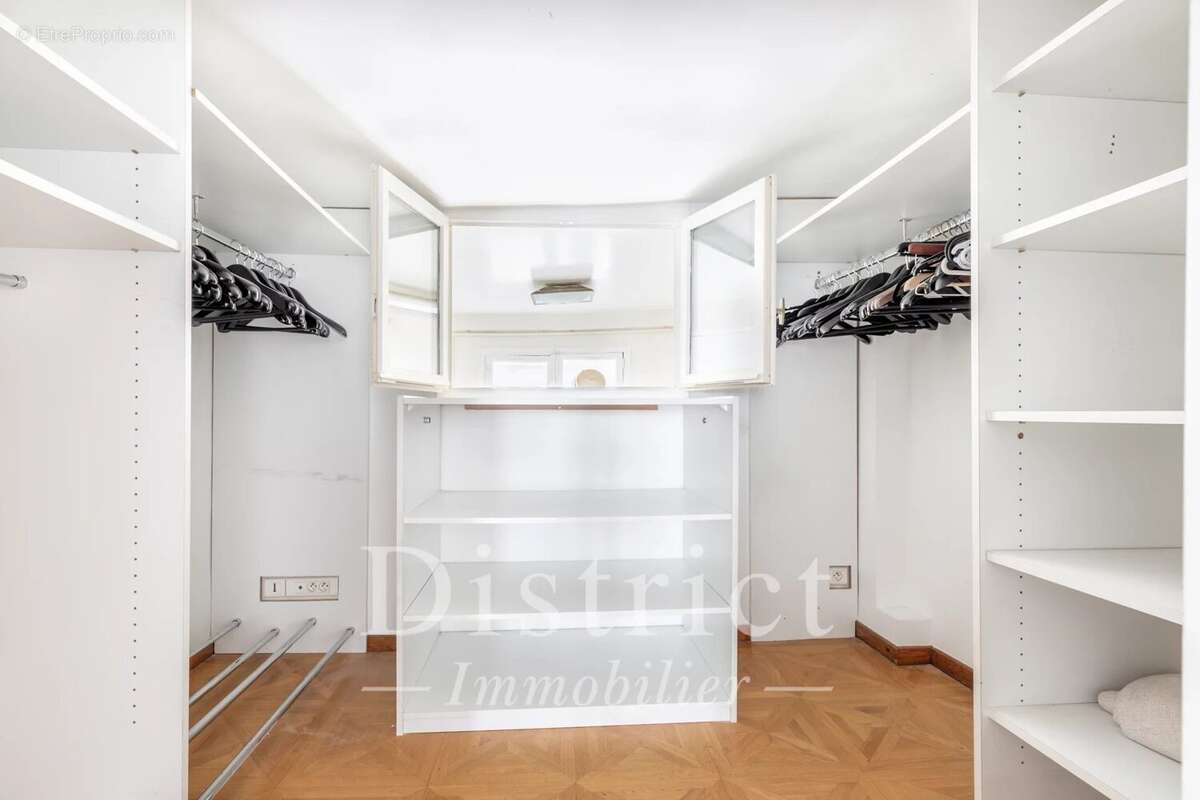Appartement à PARIS-4E