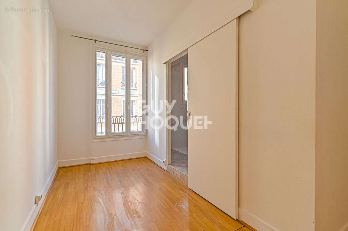 Appartement à PARIS-12E