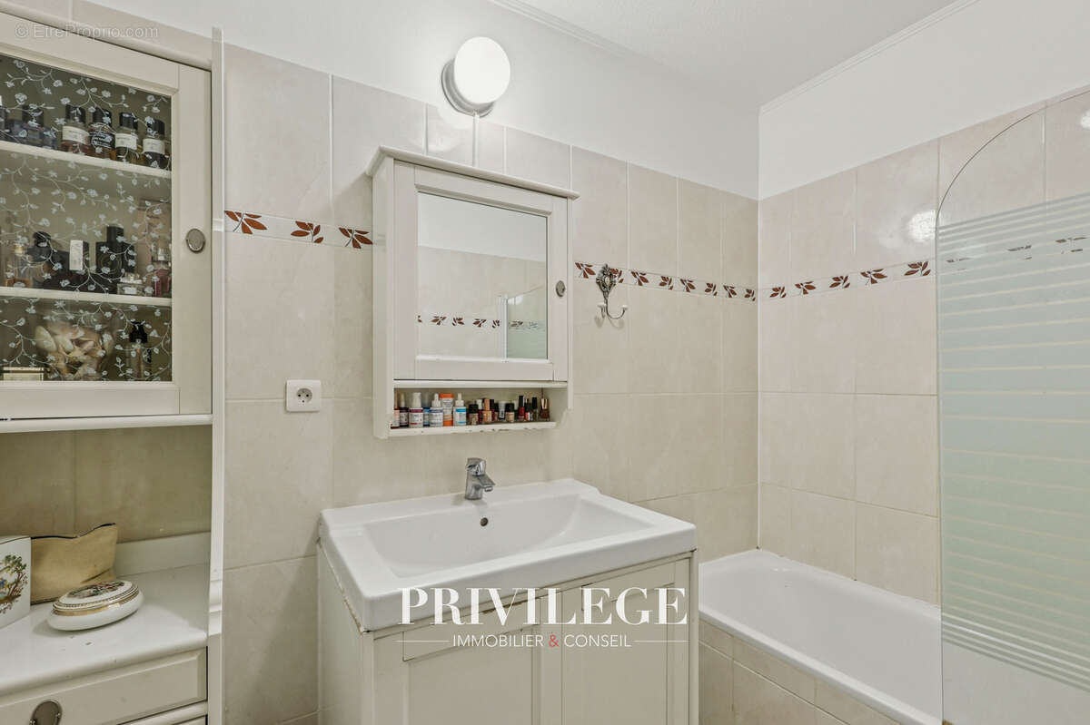 Appartement à LYON-8E