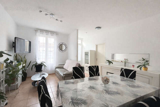 Appartement à LEZIGNAN-CORBIERES